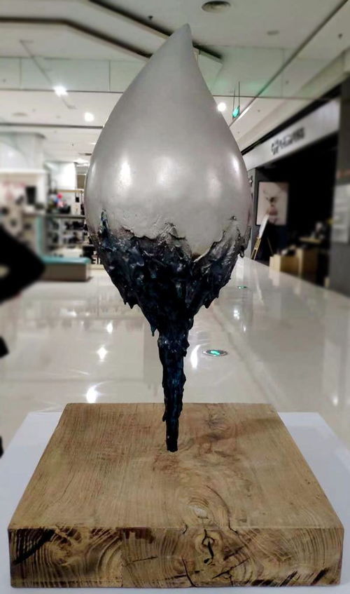 郑州二七万达雕塑作品展引起社会各界热议