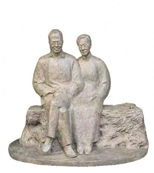 来自清华的礼物 无锡钱锺书故居新增一座雕塑作品