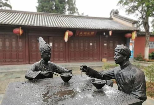 带你一睹风采 大理巍山新增城市雕塑作品