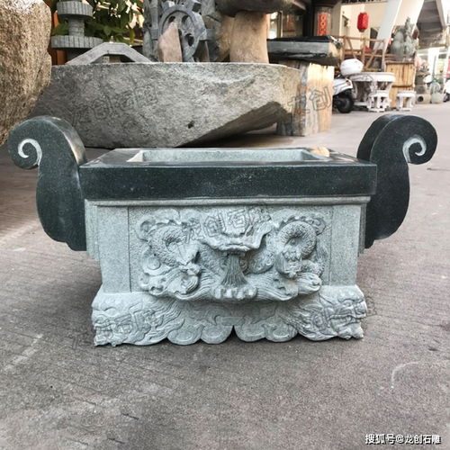常见石雕香炉款式与泥雕塑品的销售安装指南